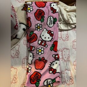 Hello Kitty Apple Blanket